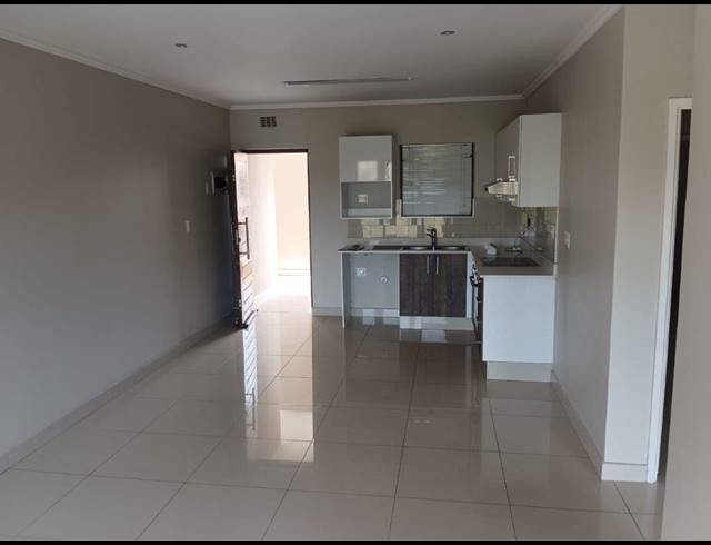 2 BEDROOM APARTMENT FOR SALE IN UMHLANGA RIDGE